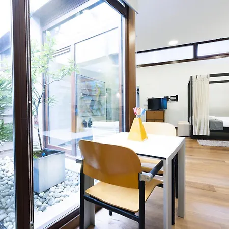 Loft By Basquelidays Apartman *